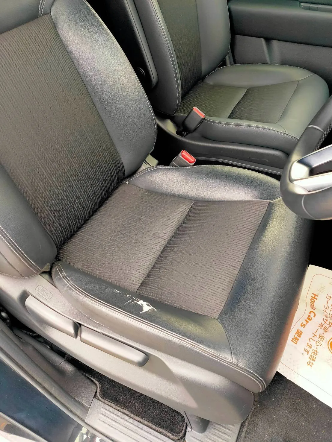 ステップワゴンのシートのリペアを行いました🚗✨年式は新しいの...